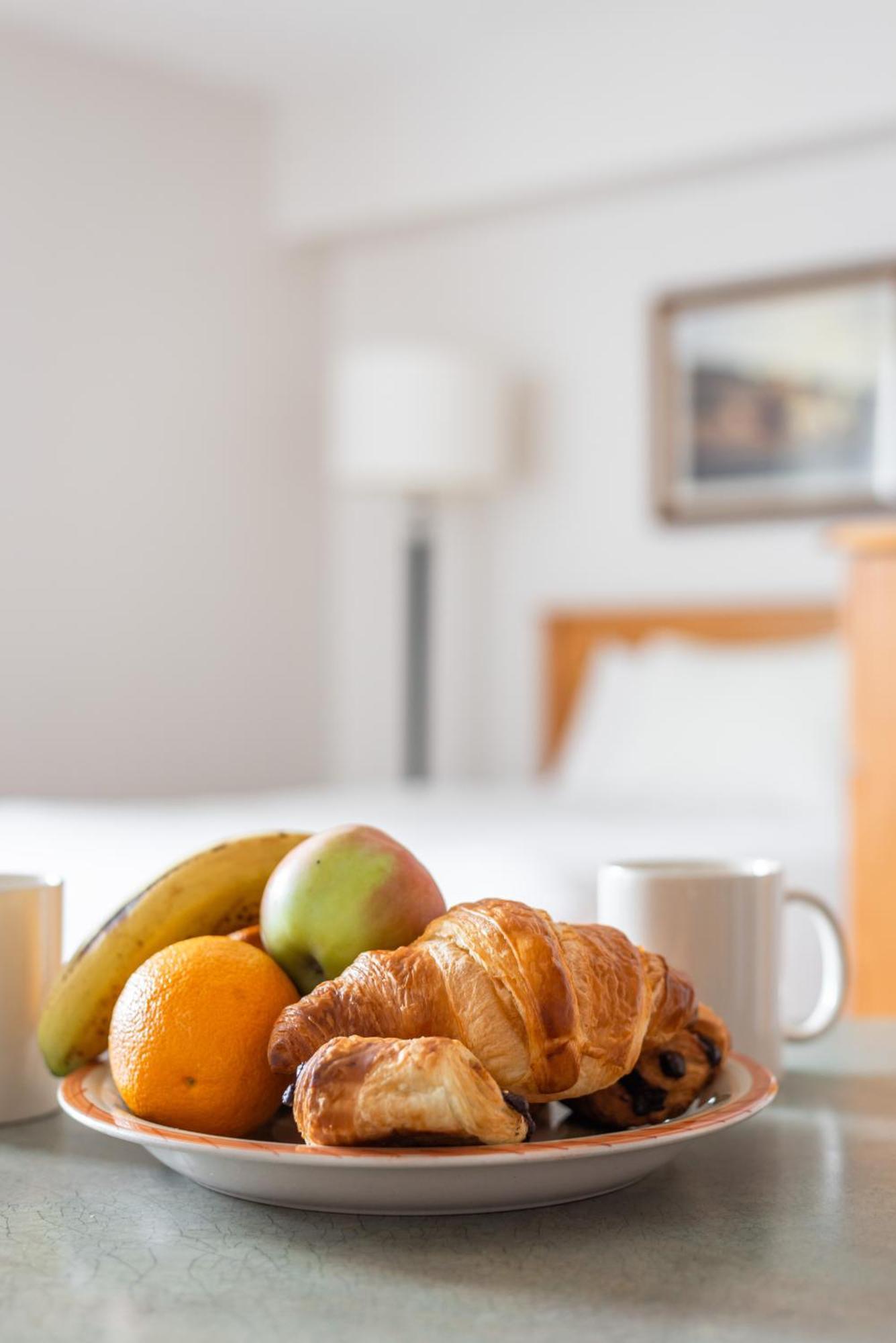 Hotel Les Suites Labelle Montréal Eksteriør bilde