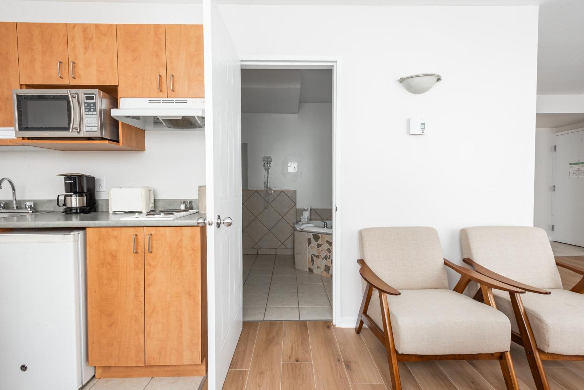 Hotel Les Suites Labelle Montréal Eksteriør bilde